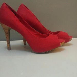 Red prep toe heels